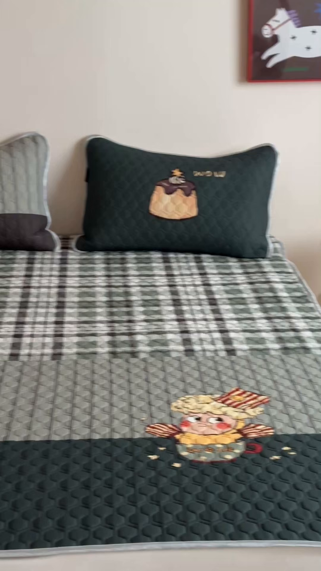 91家纺网 家纺一手货源 找家纺 RYB红黄兰 2026新款ins设计师原创款大版冰皮凉感水洗乳胶加厚6mm凉席三件套 爆米花先生