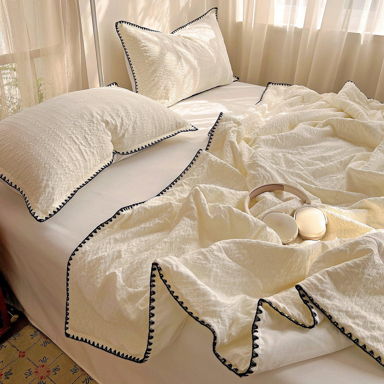 91家纺网 家纺一手货源 找家纺 优佳优品 2026新款泡泡纱三角针夏被四件套--纯色系列 杏仁白