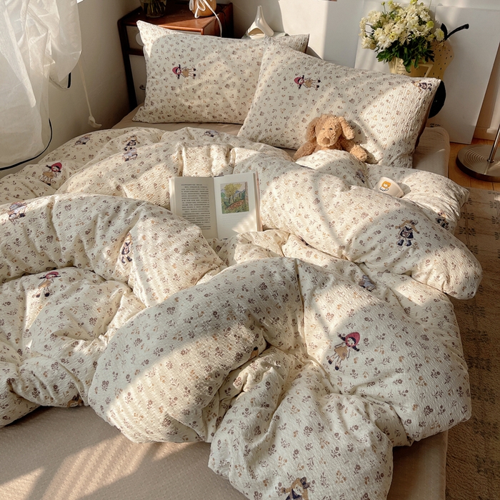 91家纺网 家纺一手货源 找家纺 贝扬思家纺 2026新款高品质A类泡芙纱普通款四件套-110g-(软软糯糯小红书推荐~) 花间娃娃絮