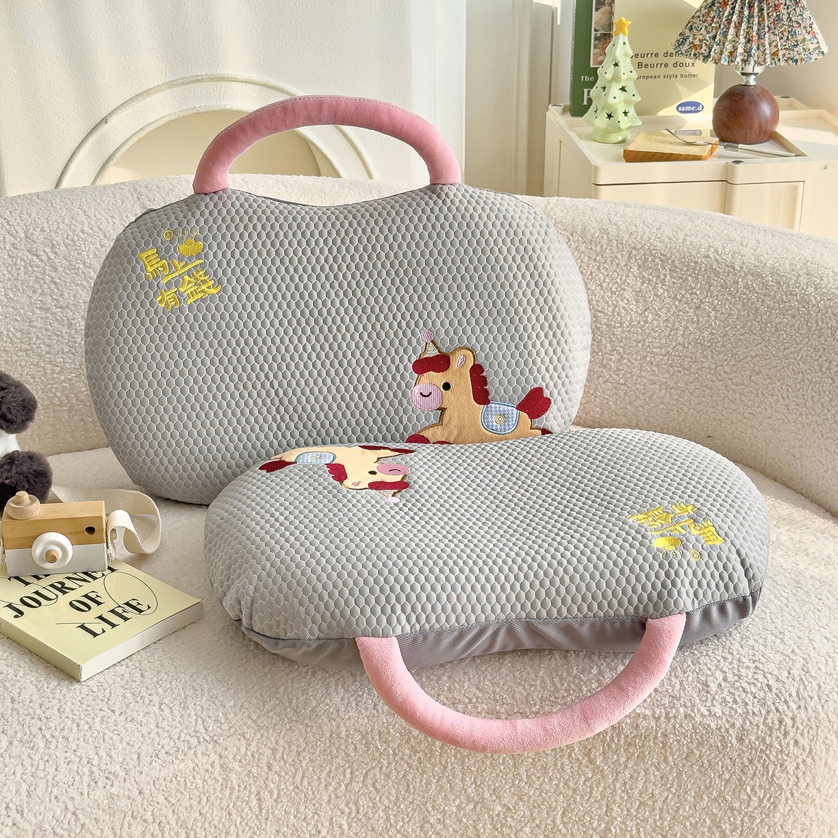 91家纺网 家纺一手货源 找家纺 诺可 2026新款凉感猫肚枕记忆枕枕头枕芯-马上有钱 马上有钱-灰色