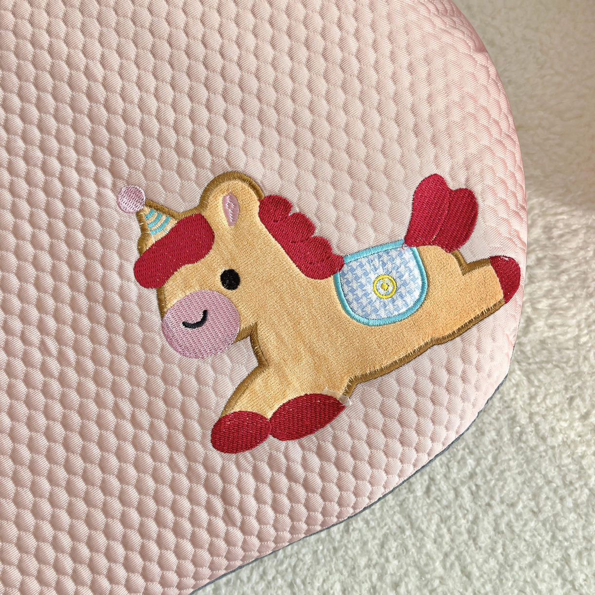 91家纺网 家纺一手货源 找家纺 诺可 2026新款凉感猫肚枕记忆枕枕头枕芯-马上有钱 马上有钱-粉色