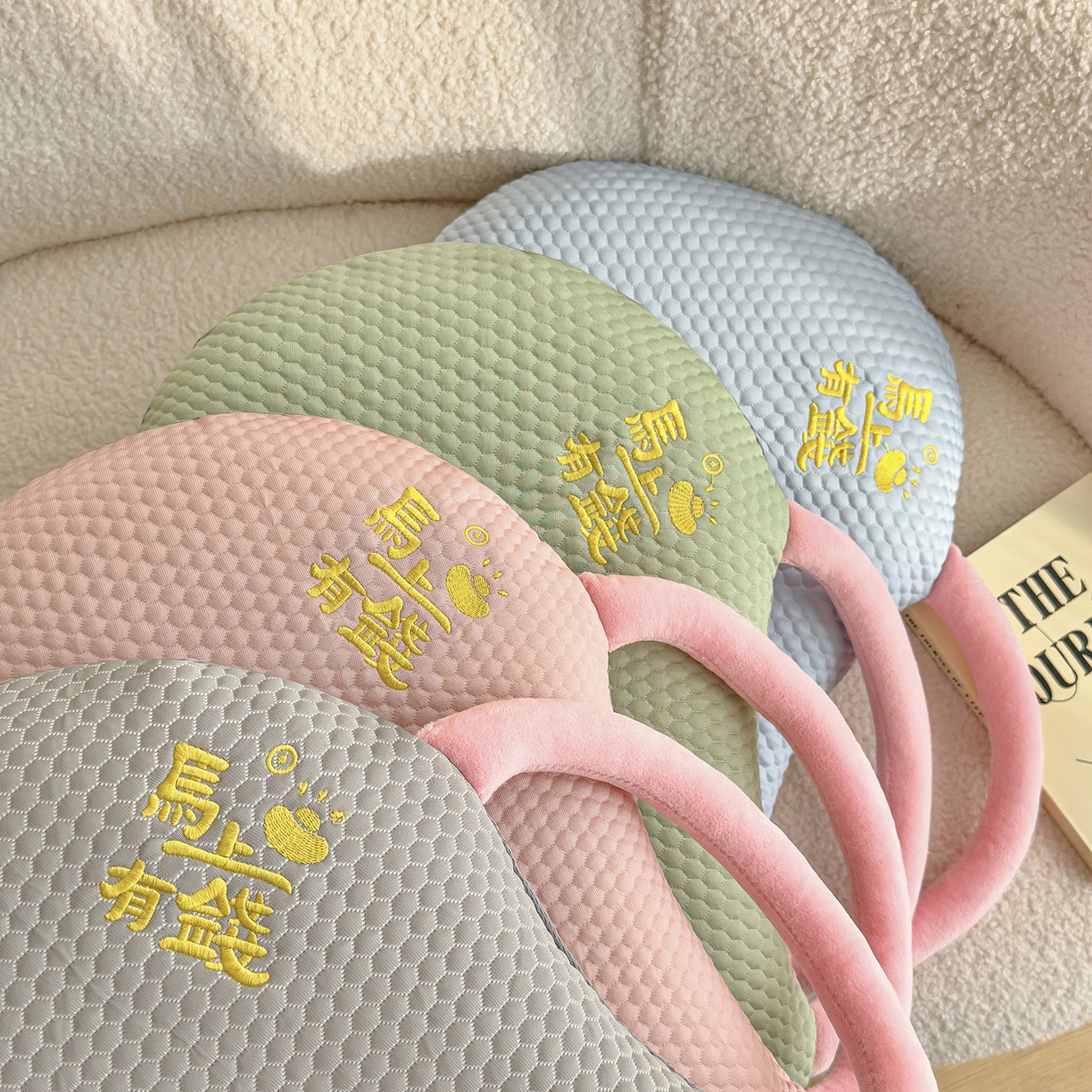 91家纺网 家纺一手货源 找家纺 诺可 2026新款凉感猫肚枕记忆枕枕头枕芯-马上有钱 组合