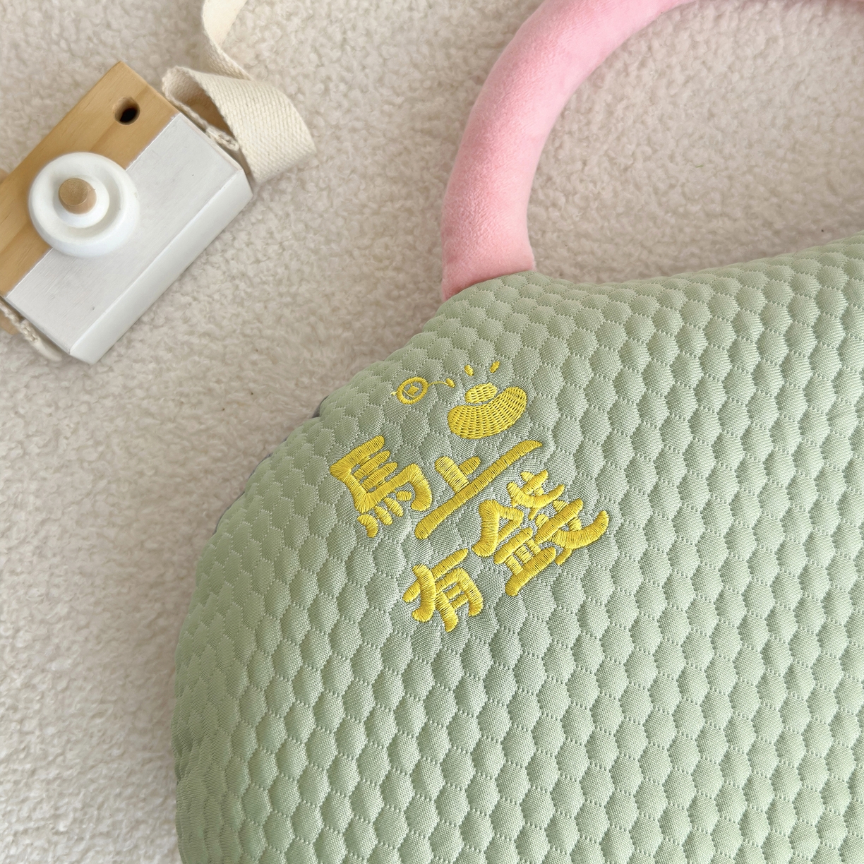 91家纺网 家纺一手货源 找家纺 诺可 2026新款凉感猫肚枕记忆枕枕头枕芯-马上有钱 马上有钱-绿色