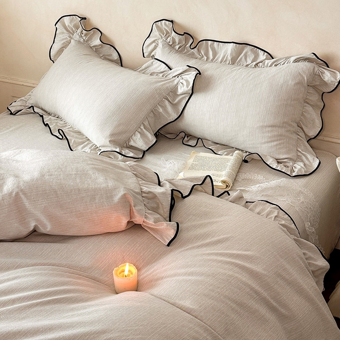 91家纺网 家纺一手货源 找家纺 苏源家居 2026新款法式黑包边亚麻公主风荷叶边四件套-清欢 清欢-麻奶咖