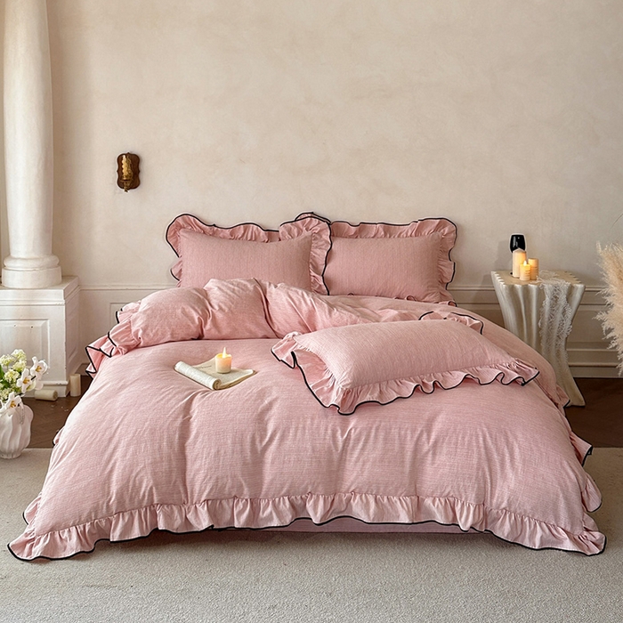 91家纺网 家纺一手货源 找家纺 苏源家居 2026新款法式黑包边亚麻公主风荷叶边四件套-清欢 清欢-麻甜粉