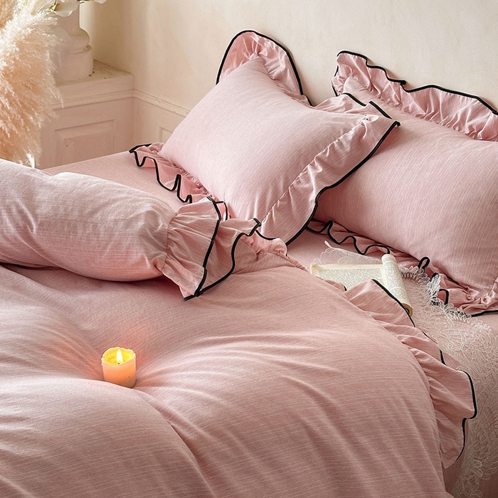 91家纺网 家纺一手货源 找家纺 苏源家居 2026新款法式黑包边亚麻公主风荷叶边四件套-清欢 清欢-麻甜粉