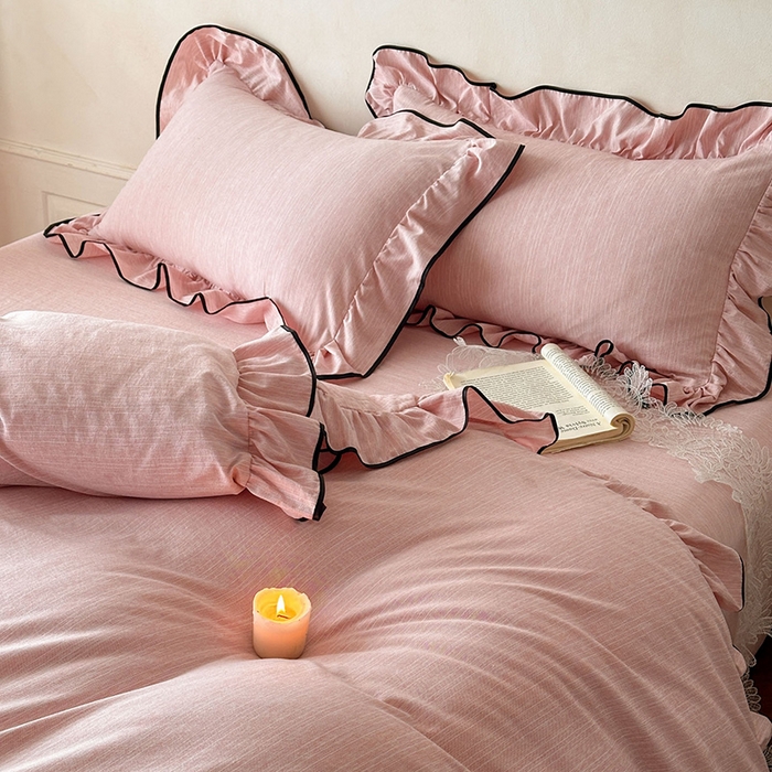 91家纺网 家纺一手货源 找家纺 苏源家居 2026新款法式黑包边亚麻公主风荷叶边四件套-清欢 清欢-麻甜粉