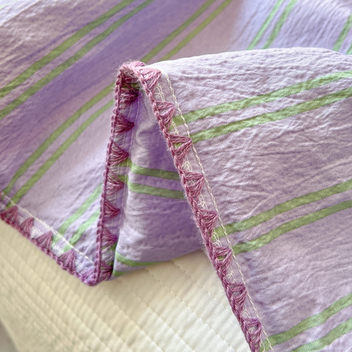 91家纺网 家纺一手货源 找家纺 鑫利来家纺 2026新款日系多巴胺皱皱纱贝壳绣夏被夏凉被空调被 春染-紫