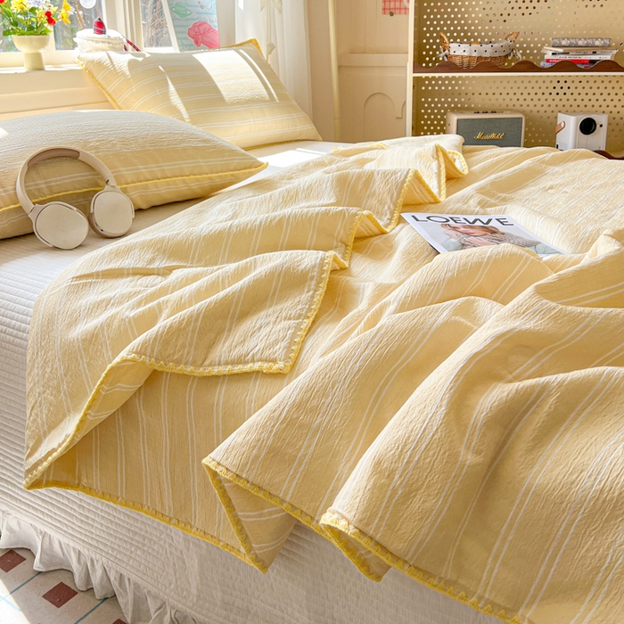 91家纺网 家纺一手货源 找家纺 鑫利来家纺 2026新款日系多巴胺皱皱纱贝壳绣夏被夏凉被空调被 春染-米黄