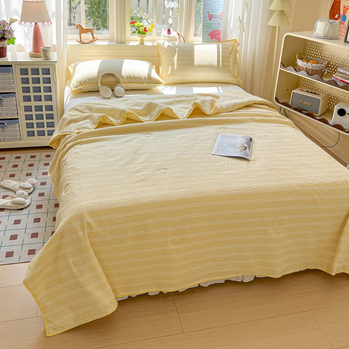 91家纺网 家纺一手货源 找家纺 鑫利来家纺 2026新款日系多巴胺皱皱纱贝壳绣夏被夏凉被空调被 春染-米黄