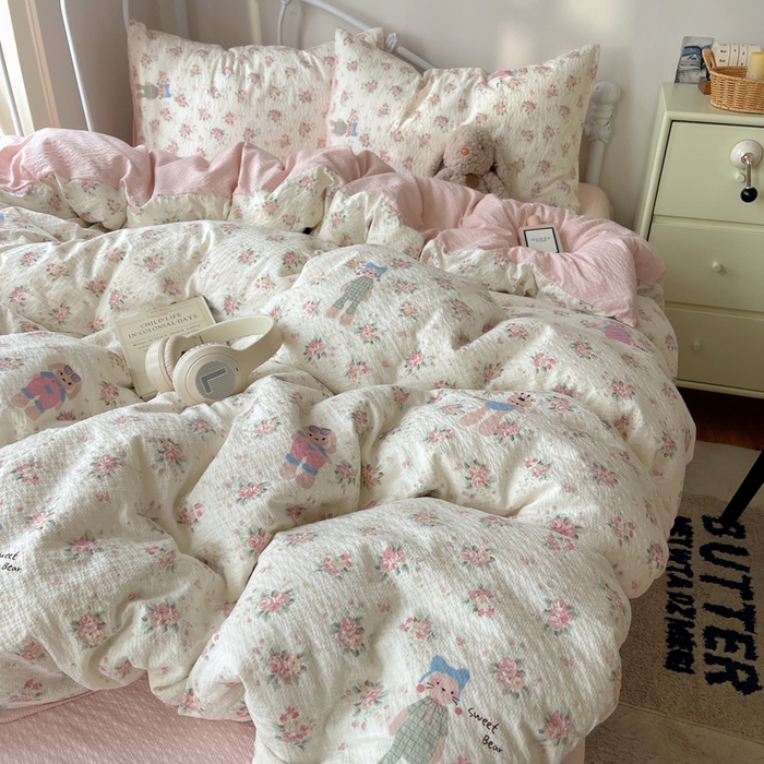 91家纺网 家纺一手货源 找家纺 贝扬思家纺 2026新款高品质A类泡芙纱普通款四件套-110g-(软软糯糯小红书推荐~) 甜卷兔兔