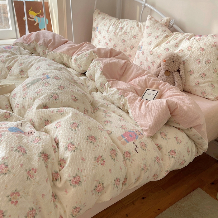 91家纺网 家纺一手货源 找家纺 贝扬思家纺 2026新款高品质A类泡芙纱普通款四件套-110g-(软软糯糯小红书推荐~) 甜卷兔兔