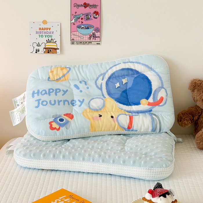 91家纺网 家纺一手货源 找家纺 嗨生活 2026新款冰豆豆枕芯大版卡通儿童枕芯幼儿园枕芯枕头枕芯 绒豆豆-开心宇航员