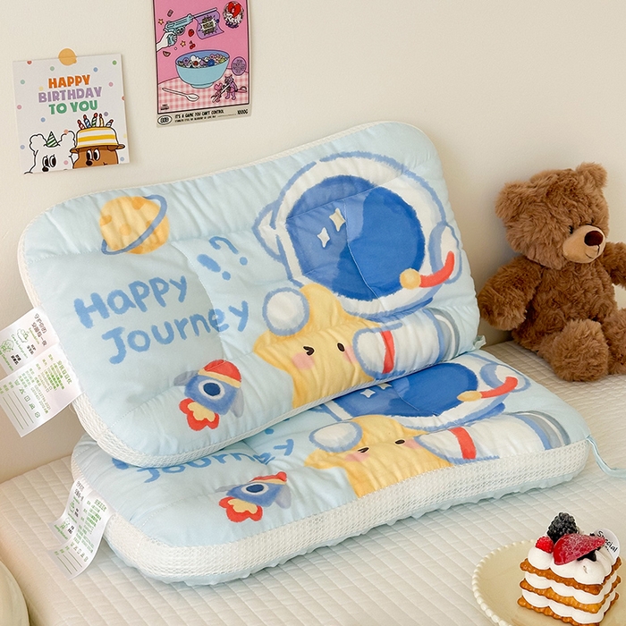 91家纺网 家纺一手货源 找家纺 嗨生活 2026新款冰豆豆枕芯大版卡通儿童枕芯幼儿园枕芯枕头枕芯 绒豆豆-开心宇航员