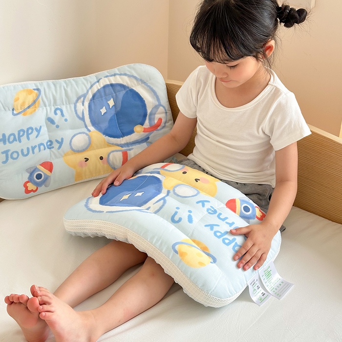 91家纺网 家纺一手货源 找家纺 嗨生活 2026新款冰豆豆枕芯大版卡通儿童枕芯幼儿园枕芯枕头枕芯 绒豆豆-开心宇航员