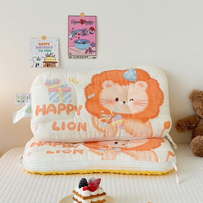 91家纺网 家纺一手货源 找家纺 嗨生活 2026新款冰豆豆枕芯大版卡通儿童枕芯幼儿园枕芯枕头枕芯 绒豆豆-萌小狮