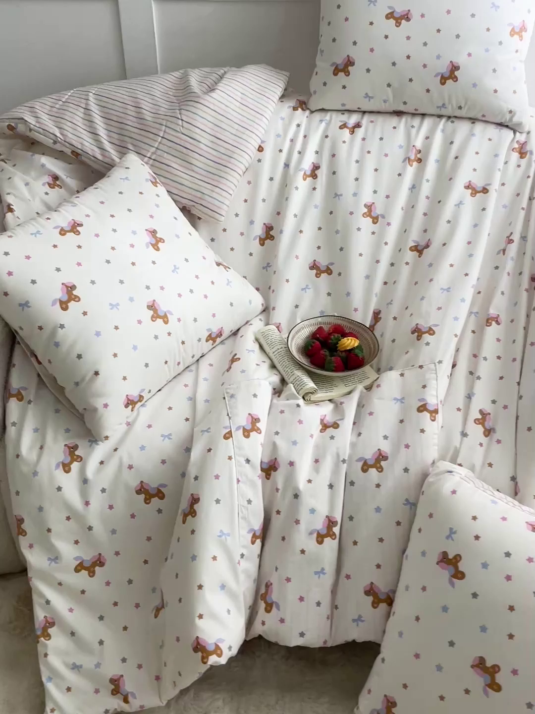 91家纺网 家纺一手货源 找家纺 多米家居 2026新款口袋印花抱枕被单品 海底世界