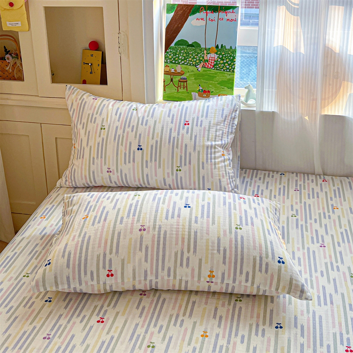 91家纺网 家纺一手货源 找家纺 名兮家居 2026新款全棉纯棉A类双层纱单床单 床单单件 双层纱-彩条樱桃