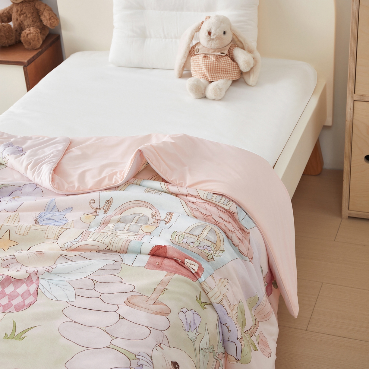 91家纺网 家纺一手货源 找家纺 （总）荷马之梦 2026新款凉凉梦境-原创手绘母婴风针织凉感山茶蚕丝儿童双感夏被夏凉被空调被