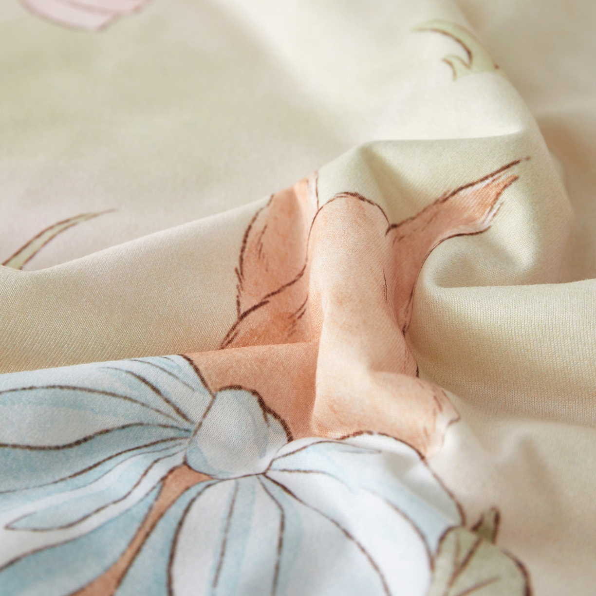 91家纺网 家纺一手货源 找家纺 荷马之梦 2026新款凉凉梦境-原创手绘母婴风针织凉感山茶蚕丝儿童双感夏被夏凉被空调被 精灵兔之屋