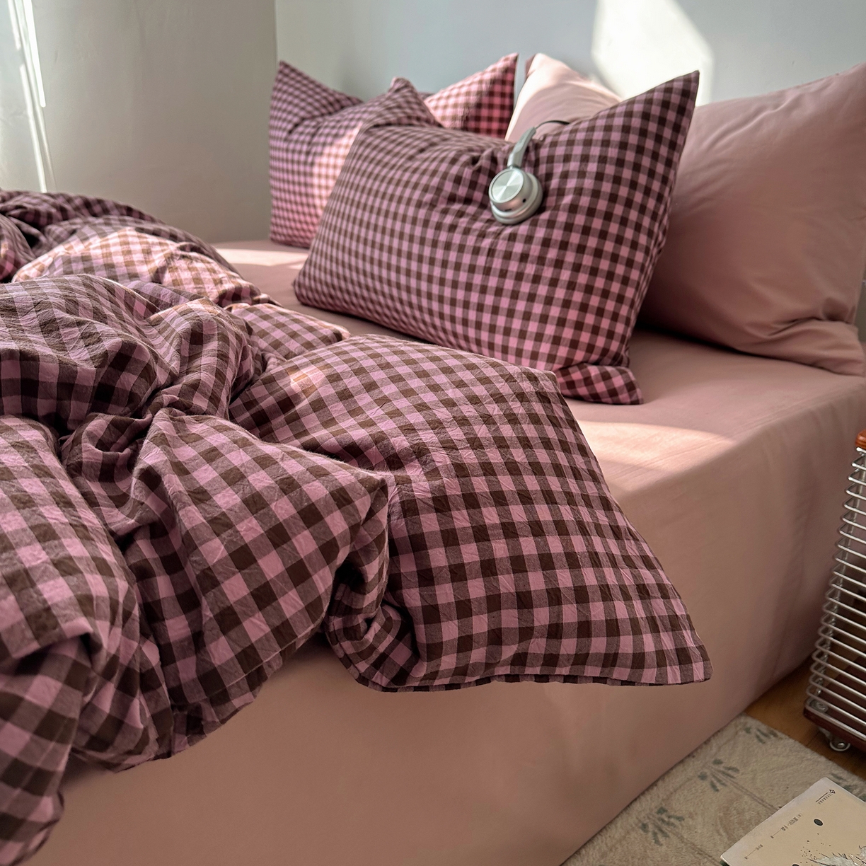 91家纺网 家纺一手货源 找家纺 例外 2026新款全棉纯棉色织水洗棉布拉格ins风四件套-影棚图 布拉格-树莓