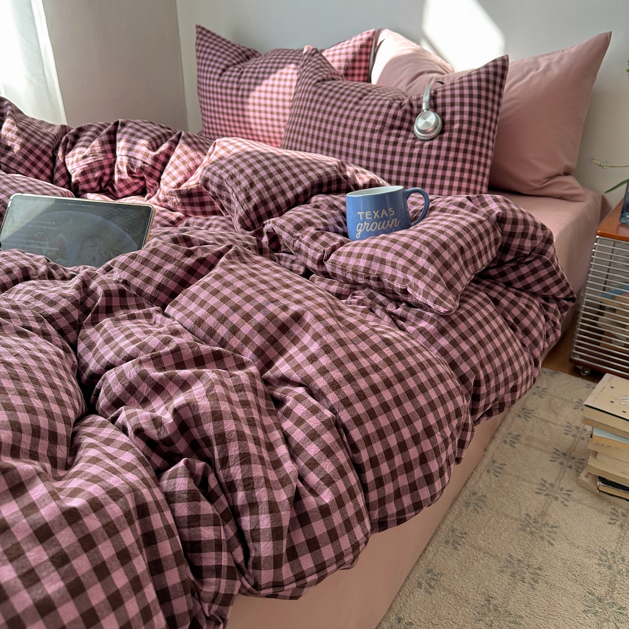 91家纺网 家纺一手货源 找家纺 例外 2026新款全棉纯棉色织水洗棉布拉格ins风四件套-影棚图 布拉格-树莓