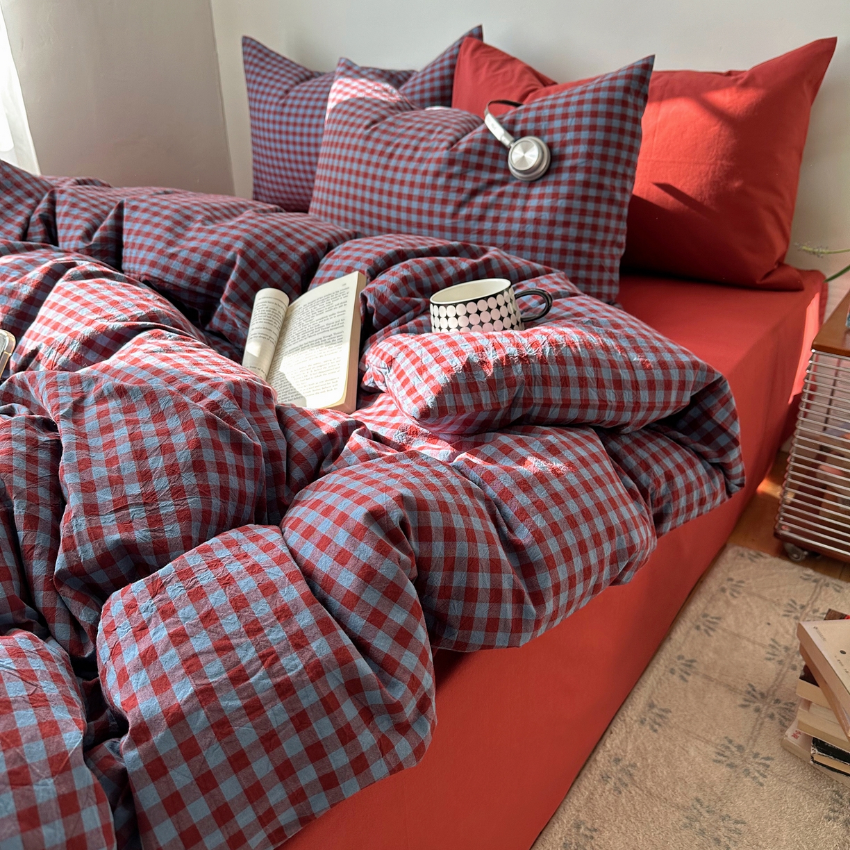 91家纺网 家纺一手货源 找家纺 例外 2026新款全棉纯棉色织水洗棉布拉格ins风四件套-影棚图 布拉格-藏红