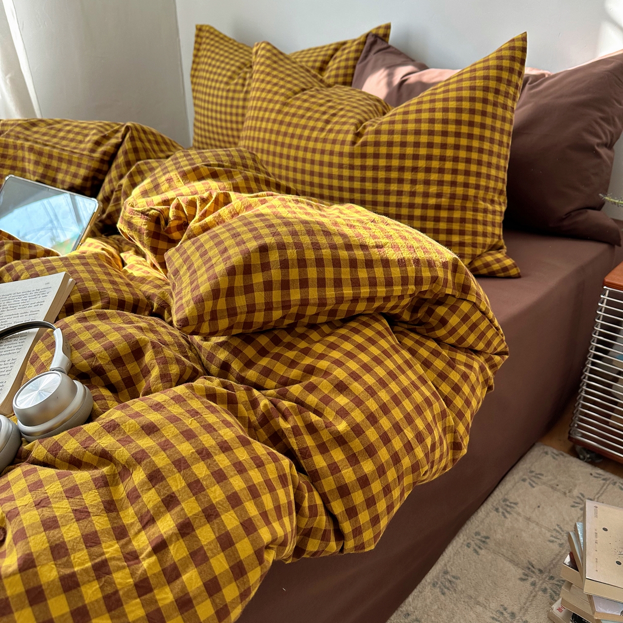 91家纺网 家纺一手货源 找家纺 例外 2026新款全棉纯棉色织水洗棉布拉格ins风四件套-影棚图 布拉格-黄棕