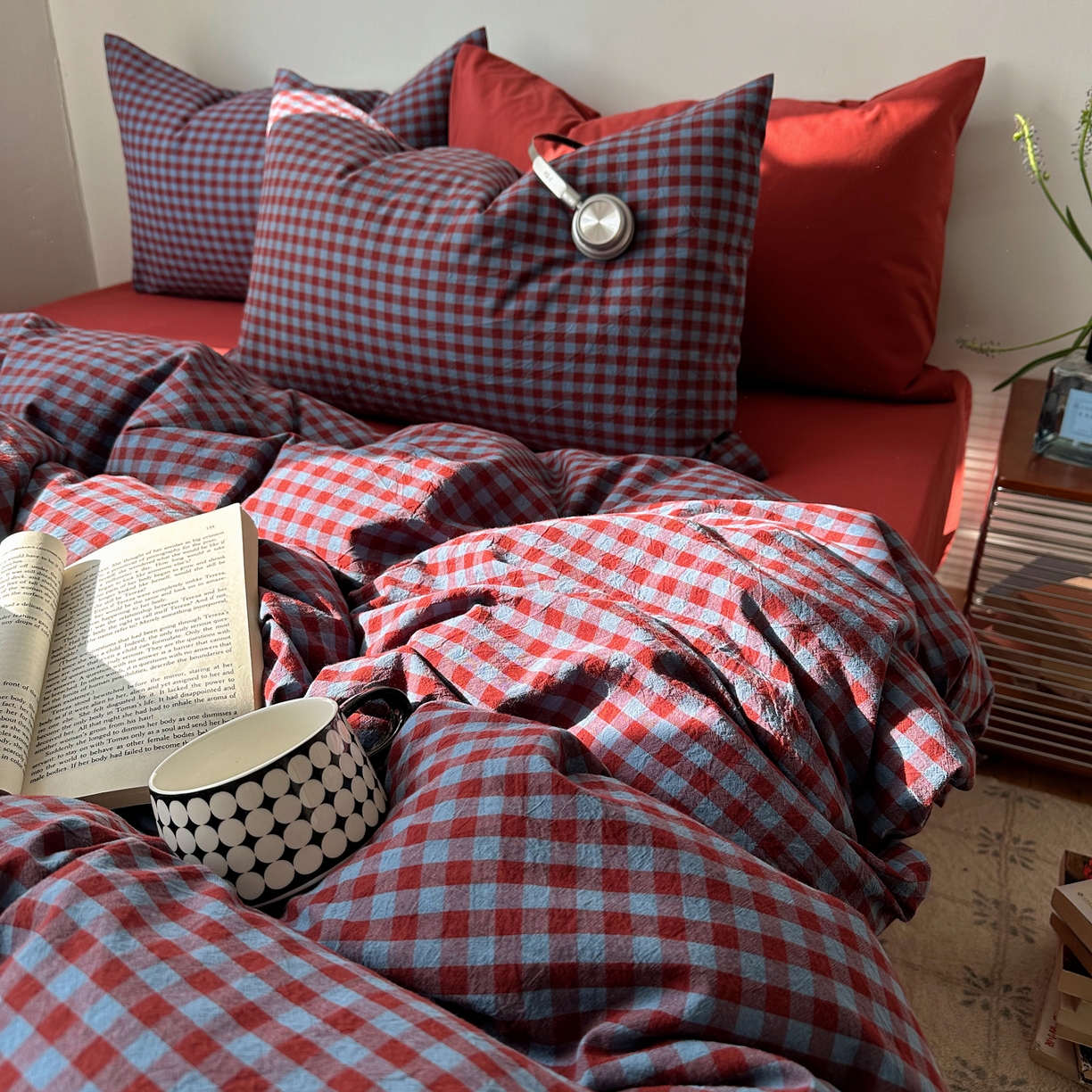 91家纺网 家纺一手货源 找家纺 例外 2026新款全棉纯棉色织水洗棉布拉格ins风四件套-影棚图 布拉格-藏红