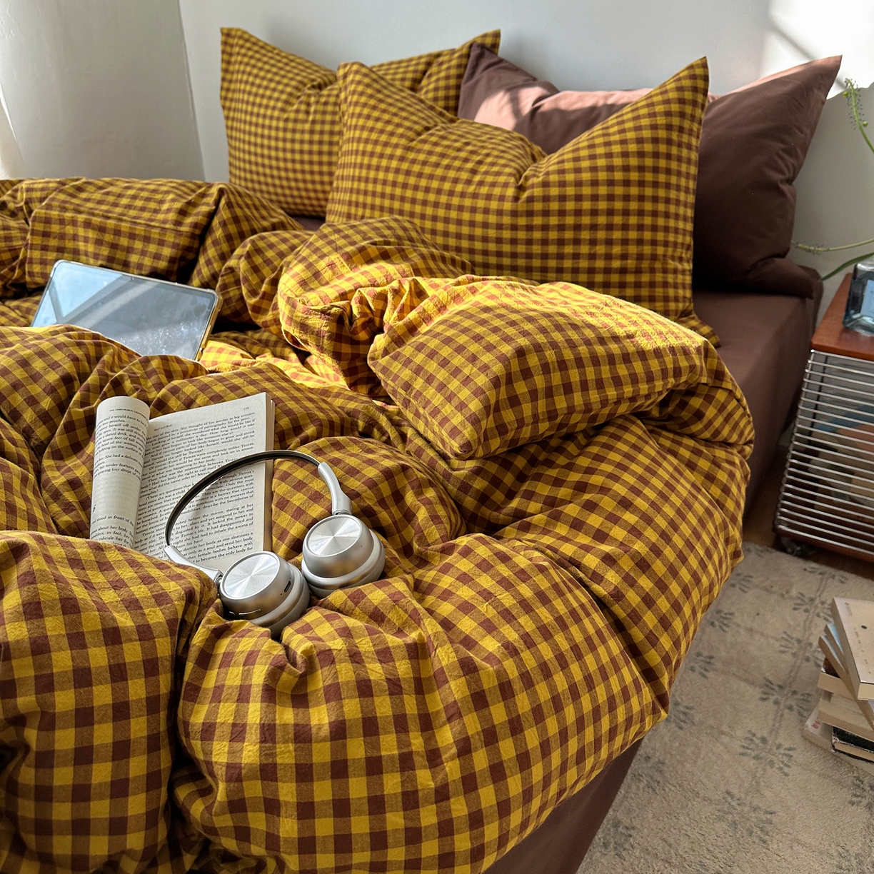 91家纺网 家纺一手货源 找家纺 例外 2026新款全棉纯棉色织水洗棉布拉格ins风四件套-影棚图 布拉格-黄棕