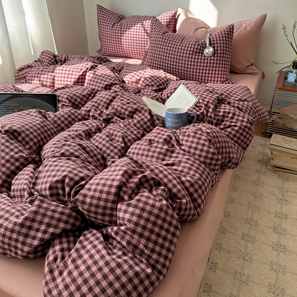 91家纺网 家纺一手货源 找家纺 例外 2026新款全棉纯棉色织水洗棉布拉格ins风四件套-影棚图 布拉格-树莓