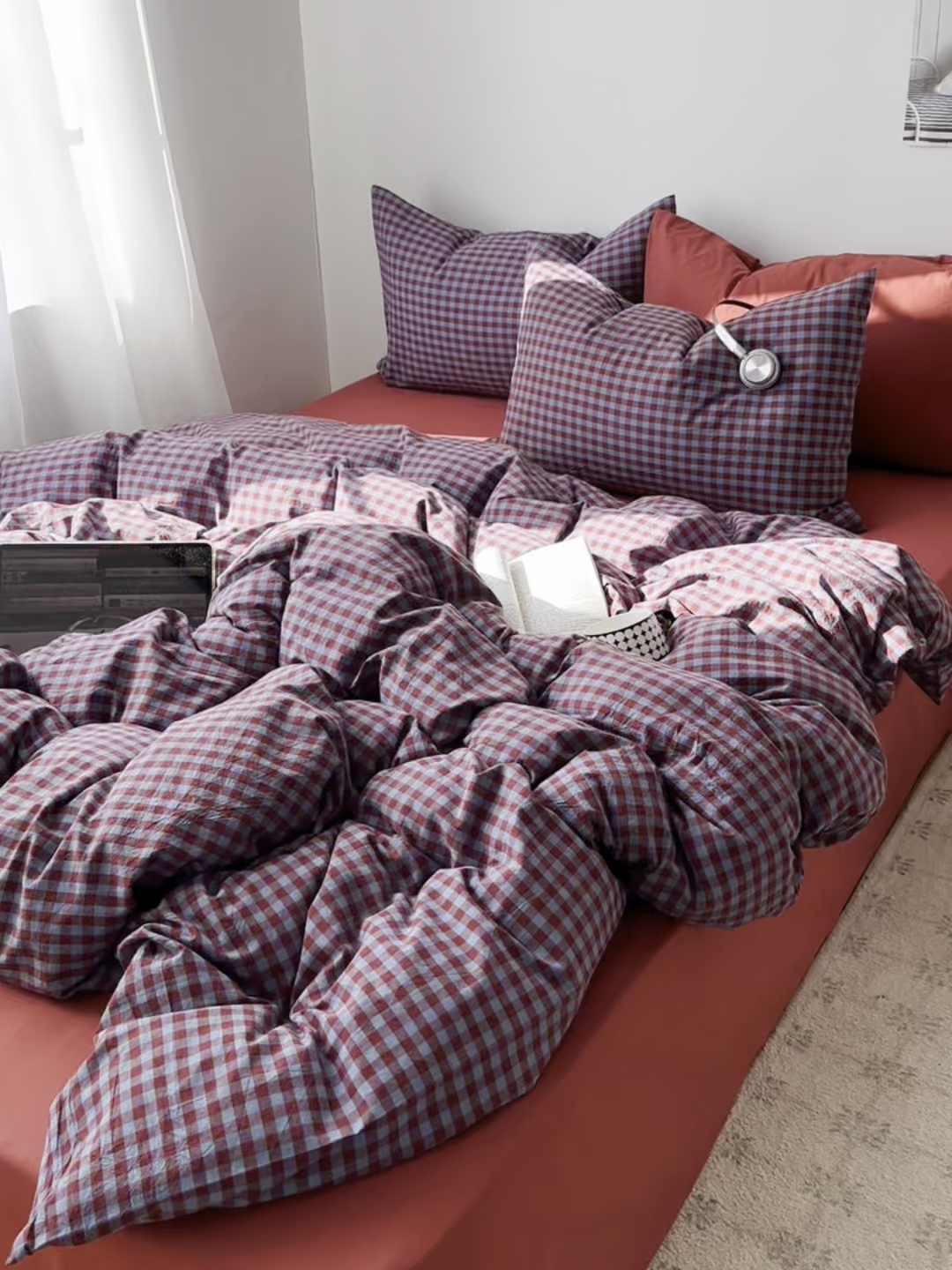 91家纺网 家纺一手货源 找家纺 例外 2026新款全棉纯棉色织水洗棉布拉格ins风四件套-影棚图 布拉格-藏红