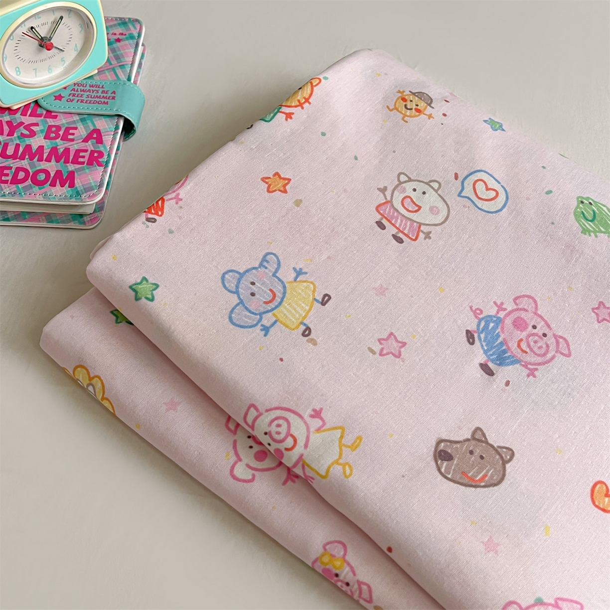 91家纺网 家纺一手货源 找家纺 名兮家居 2026新款全棉纯棉A类双层纱单床单 床单单件 双层纱-猪猪乐园