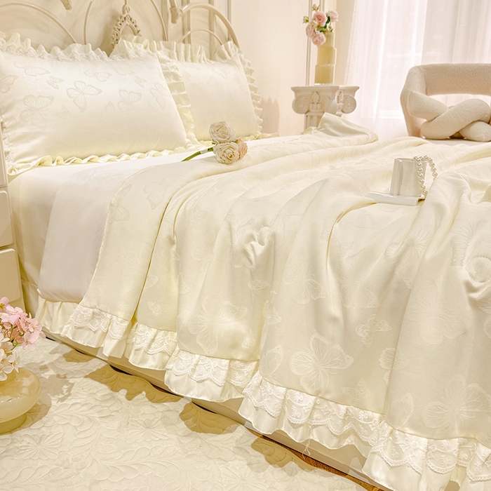 91家纺网 家纺一手货源 找家纺 优贝家纺 2026春夏新款提花水洗天丝冰丝天丝韩版夏被夏凉被空调被四件套 蝶舞-白