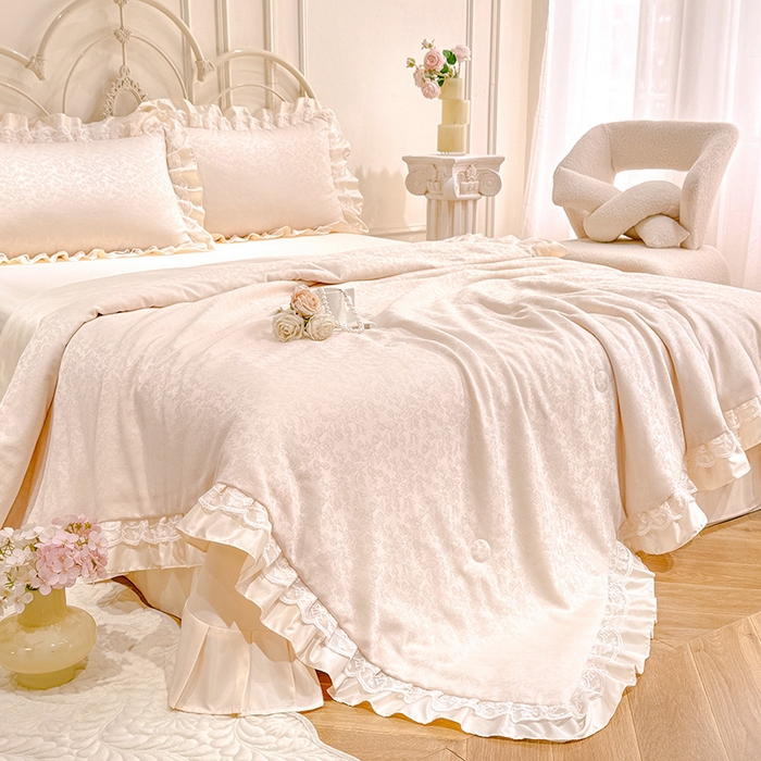 91家纺网 家纺一手货源 找家纺 优贝家纺 2026春夏新款提花水洗天丝冰丝天丝韩版夏被夏凉被空调被四件套 梵希-米白