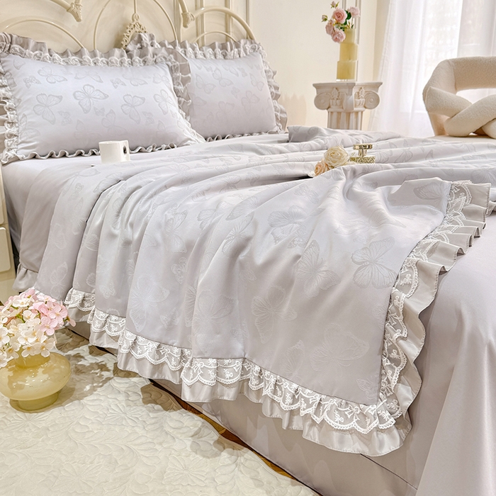 91家纺网 家纺一手货源 找家纺 优贝家纺 2026春夏新款提花水洗天丝冰丝天丝韩版夏被夏凉被空调被四件套 蝶舞-灰