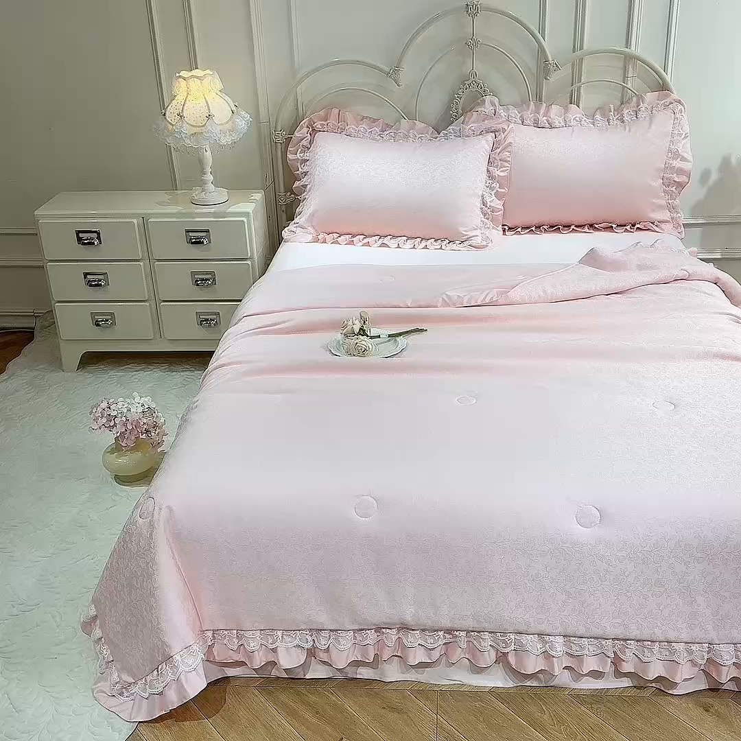 91家纺网 家纺一手货源 找家纺 优贝家纺 2026春夏新款提花水洗天丝冰丝天丝韩版夏被夏凉被空调被四件套 蝶舞-白