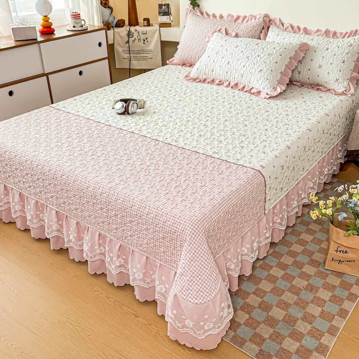 91家纺网 家纺一手货源 找家纺 雅眠居 2026直播爆款双层蕾丝花边夏被款床盖款四件套 彩格-粉