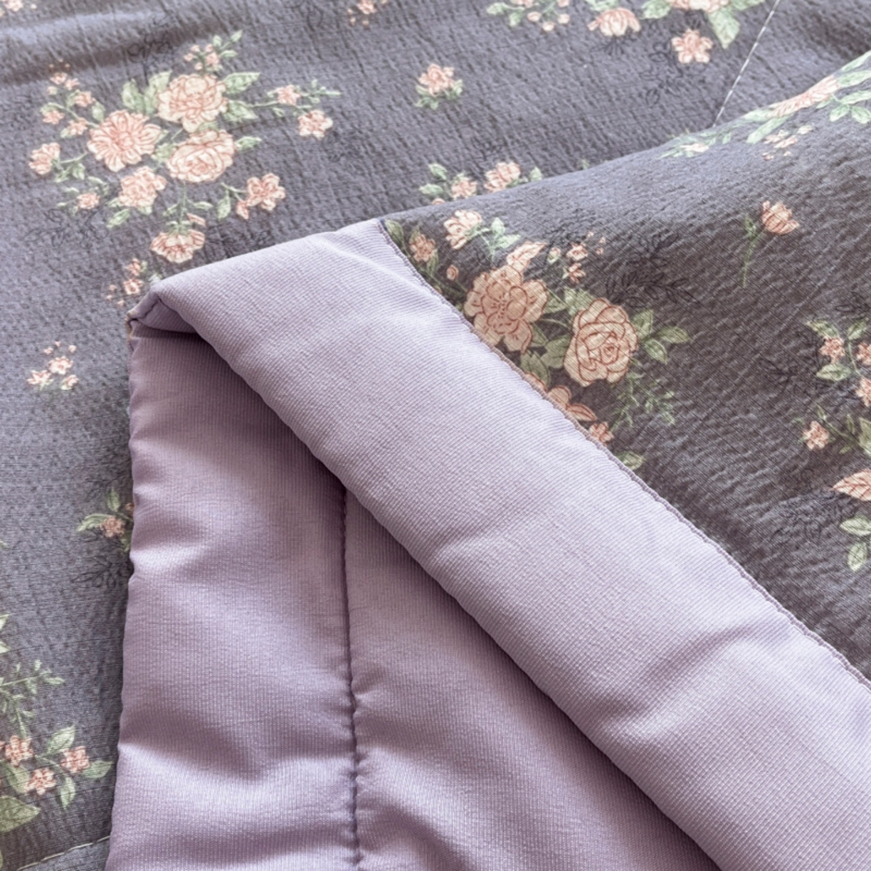 91家纺网 家纺一手货源 找家纺 雅眠居 2026直播爆款双层蕾丝花边夏被款床盖款四件套 豆蔻