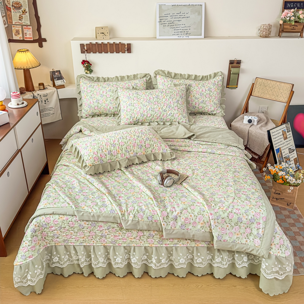 91家纺网 家纺一手货源 找家纺 雅眠居 2026直播爆款双层蕾丝花边夏被款床盖款四件套 花满满