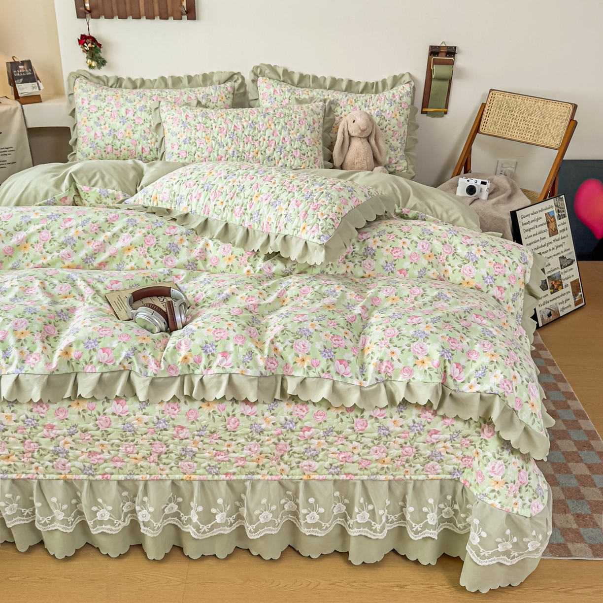 91家纺网 家纺一手货源 找家纺 雅眠居 2026直播爆款双层蕾丝花边夏被款床盖款四件套 花满满