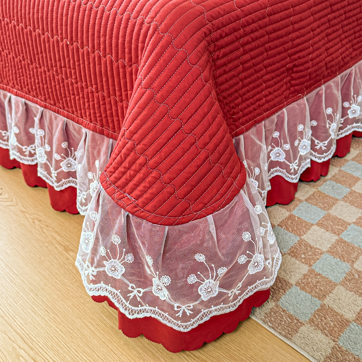 91家纺网 家纺一手货源 找家纺 雅眠居 2026直播爆款双层蕾丝花边夏被款床盖款四件套 花语