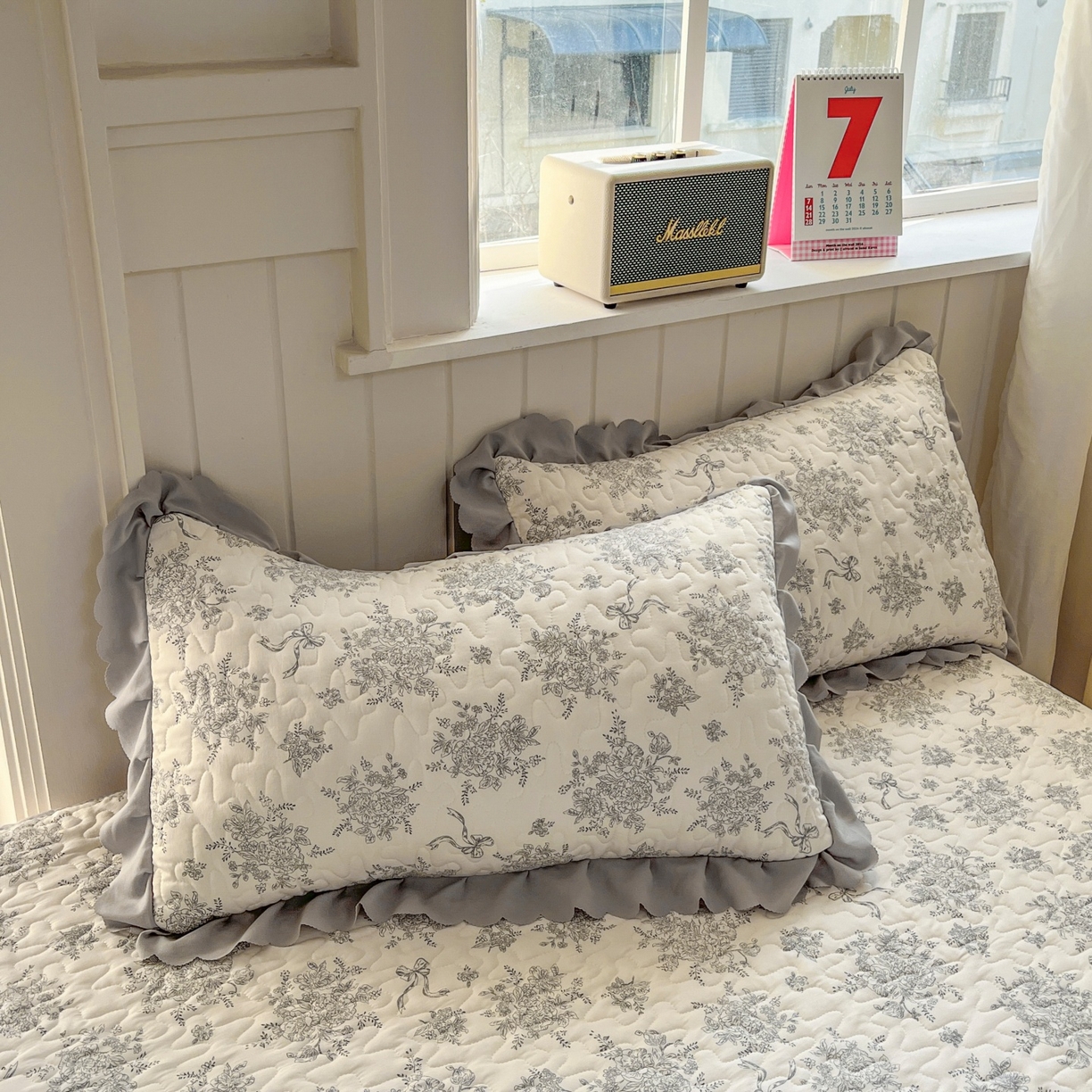 91家纺网 家纺一手货源 找家纺 雅眠居 2026直播爆款双层蕾丝花边夏被款床盖款四件套 灰韵