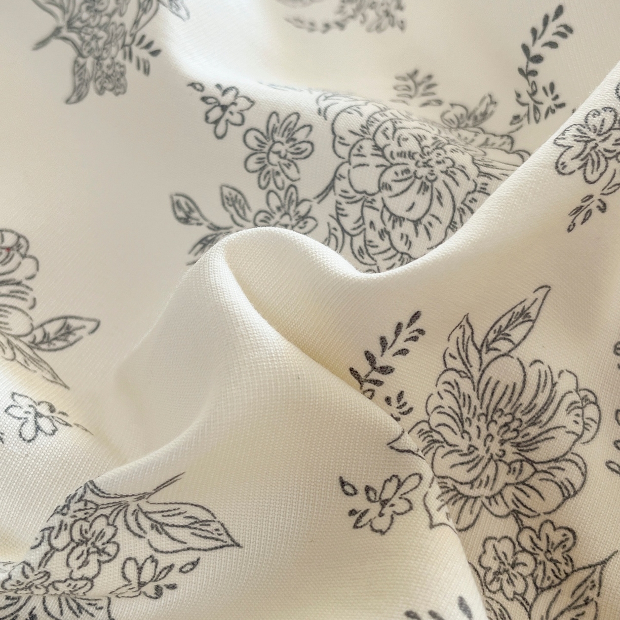 91家纺网 家纺一手货源 找家纺 雅眠居 2026直播爆款双层蕾丝花边夏被款床盖款四件套 灰韵