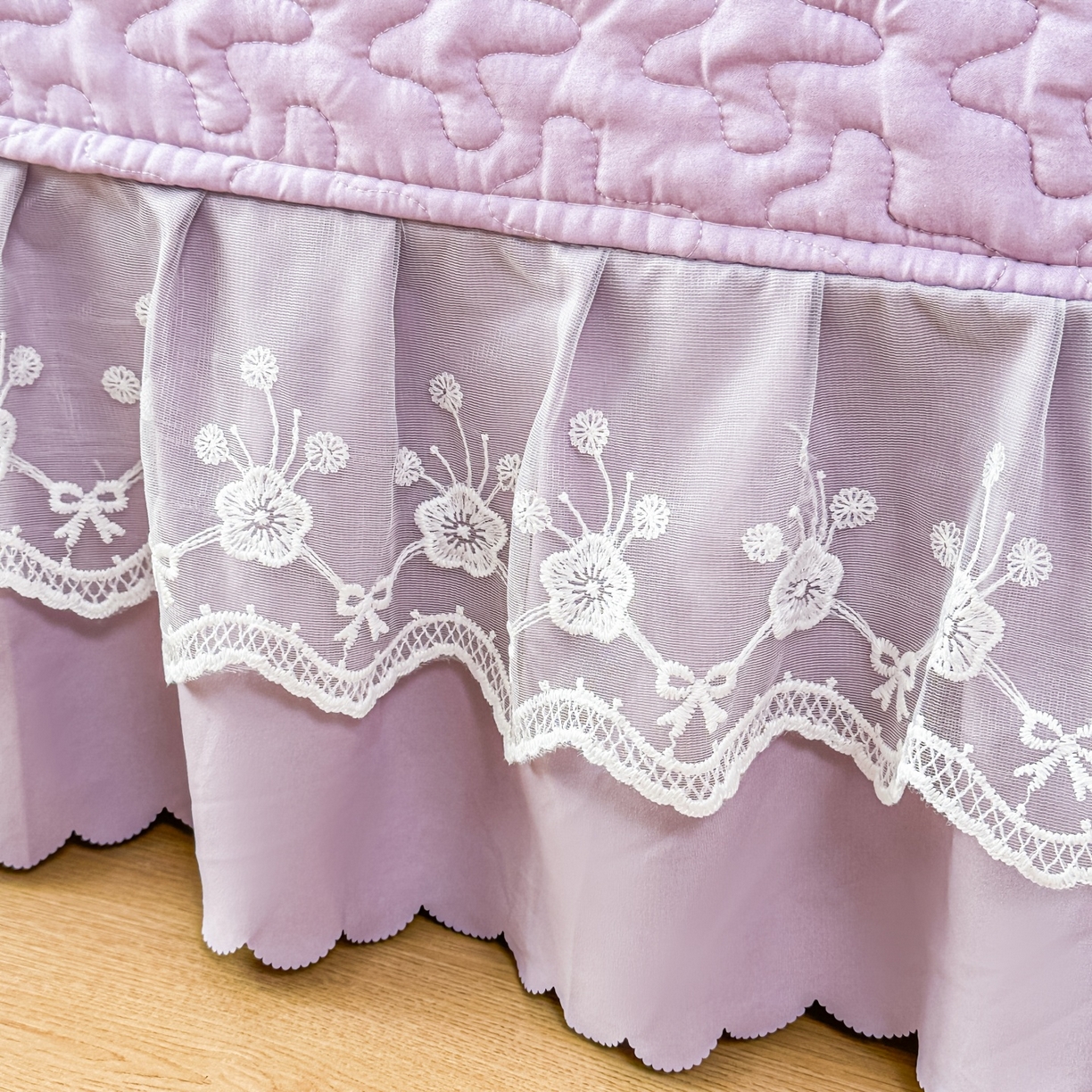 91家纺网 家纺一手货源 找家纺 雅眠居 2026直播爆款双层蕾丝花边夏被款床盖款四件套 秘境-紫