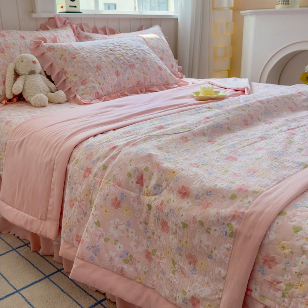 91家纺网 家纺一手货源 找家纺 雅眠居 2026直播爆款双层蕾丝花边夏被款床盖款四件套 十里桃花