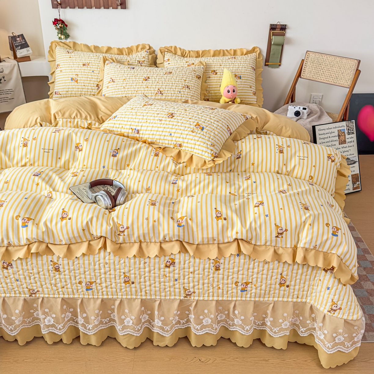 91家纺网 家纺一手货源 找家纺 雅眠居 2026直播爆款双层蕾丝花边夏被款床盖款四件套 小福星