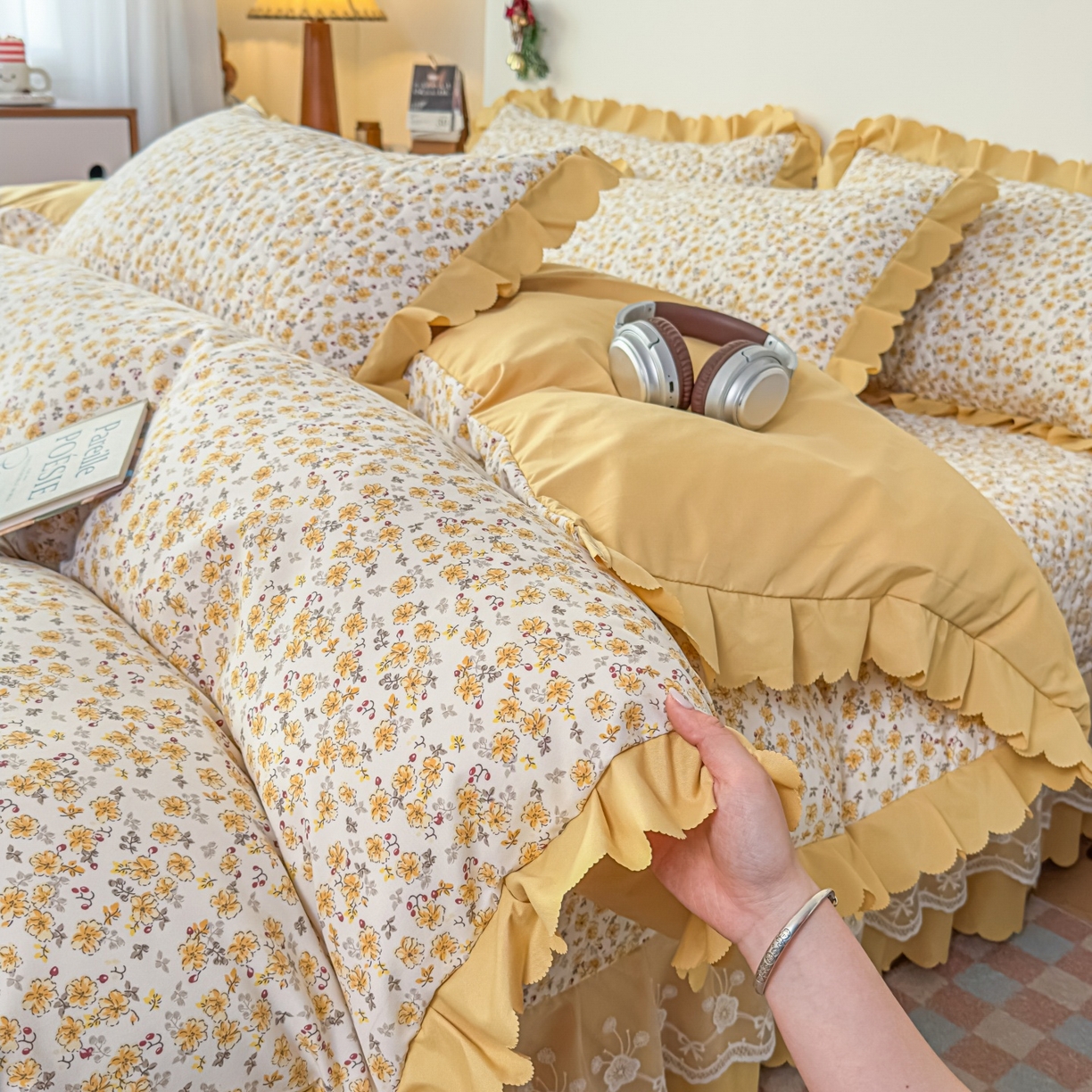 91家纺网 家纺一手货源 找家纺 雅眠居 2026直播爆款双层蕾丝花边夏被款床盖款四件套 小时光