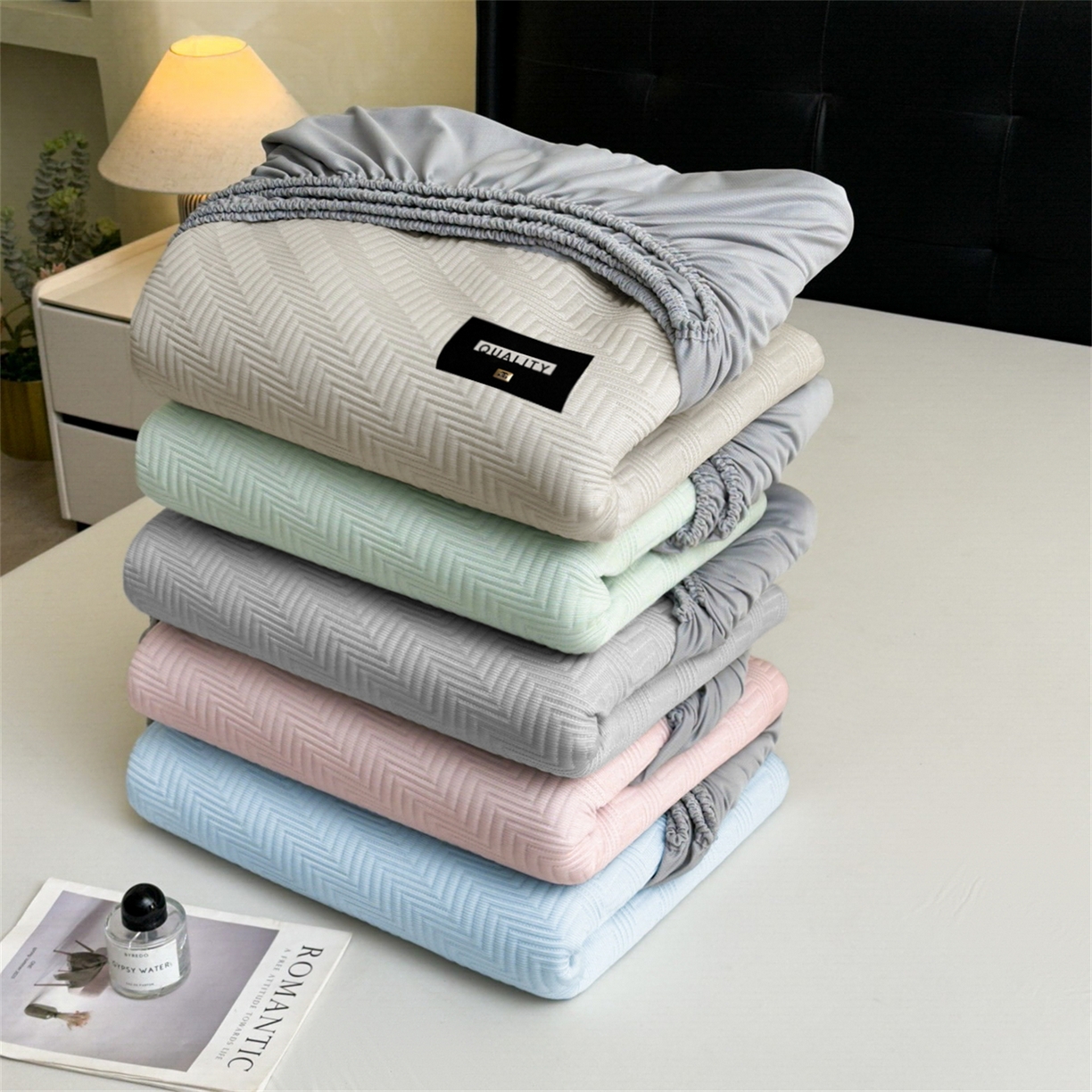 91家纺网 家纺一手货源 找家纺 （总）慕木家纺 2026新款A类高克重三明治复合乙纶提花冰豆豆凉席床笠冰棱斜纹系列（提供买家秀）