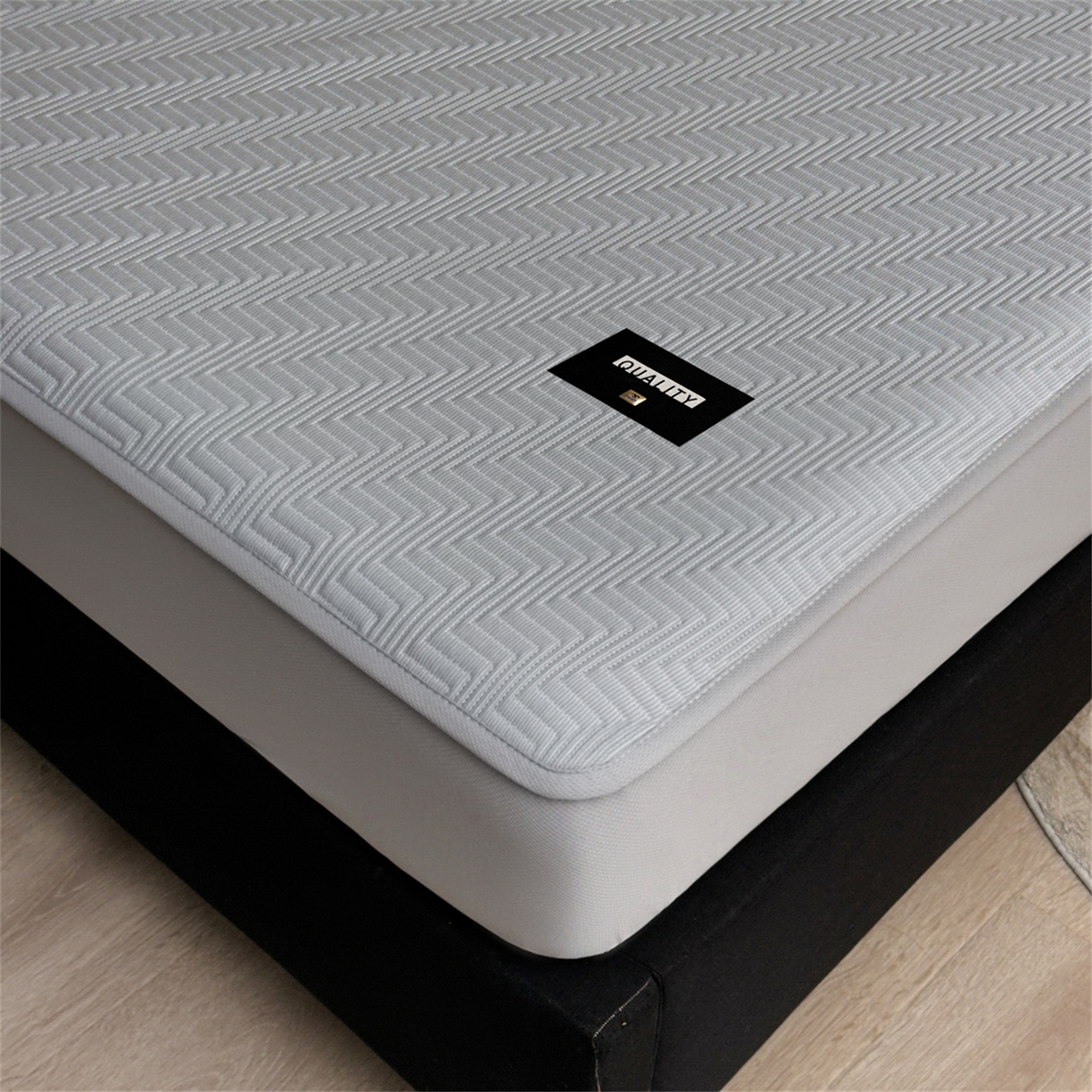 91家纺网 家纺一手货源 找家纺 慕木家纺 2026新款A类高克重三明治复合乙纶提花冰豆豆凉席床笠冰棱斜纹系列（提供买家秀） 冰棱斜纹-灰床笠款